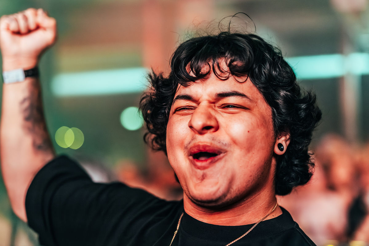 Loading... just a sec